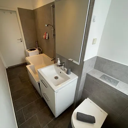 Modernes Apartment/naehe Zentrum Apartman